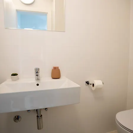 Antun - Adriatic Coast Retreat Blace