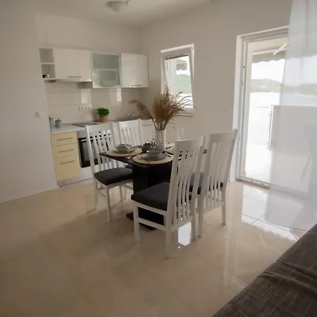 Antun - Adriatic Coast Retreat Apartment