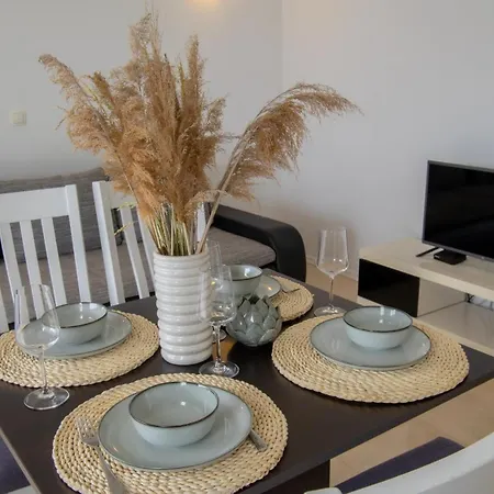 Antun - Adriatic Coast Retreat Blace