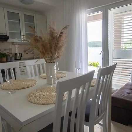 Antun - Adriatic Coast Retreat