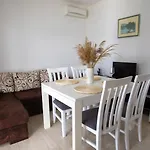 Antun - Adriatic Coast Retreat *