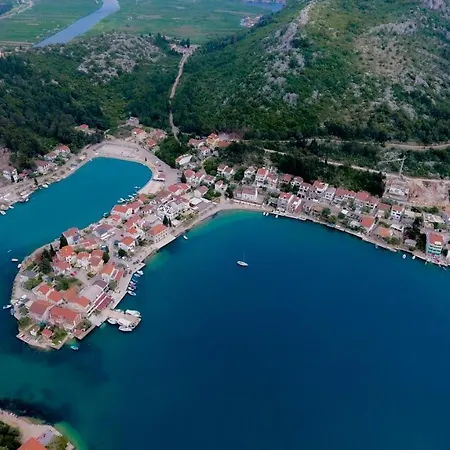 Antun - Adriatic Coast Retreat * 布拉采