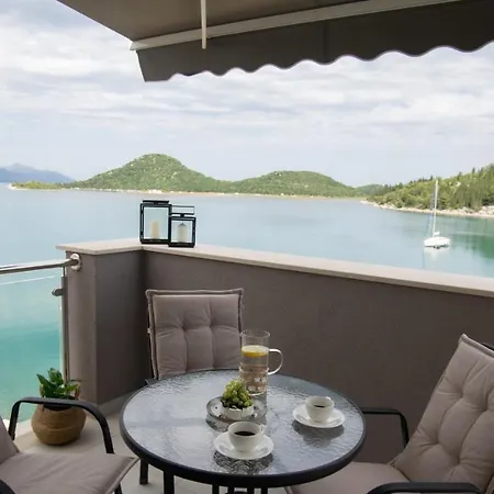 Apartment Antun - Adriatic Coast Retreat Blace