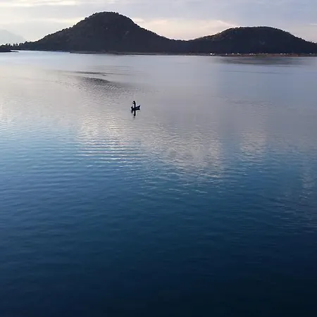 Antun - Adriatic Coast Retreat *